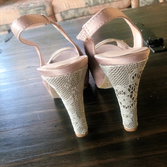 Forever by Paula Abdul Suede Lace High Heels👑💅🏻 - Picture 3 of 13